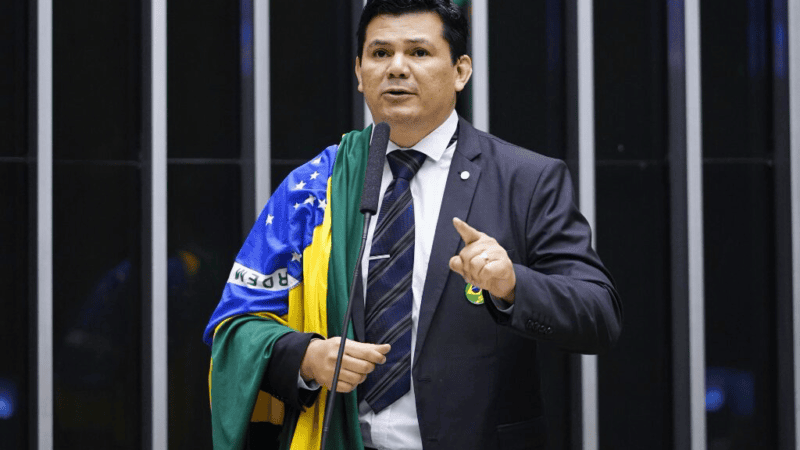 MPE pede impugnação de candidatura de Gilvan da Federal
