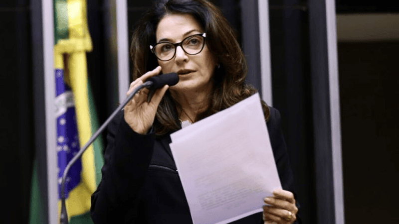 Norma Ayub desiste de pré-candidatura a deputada estadual