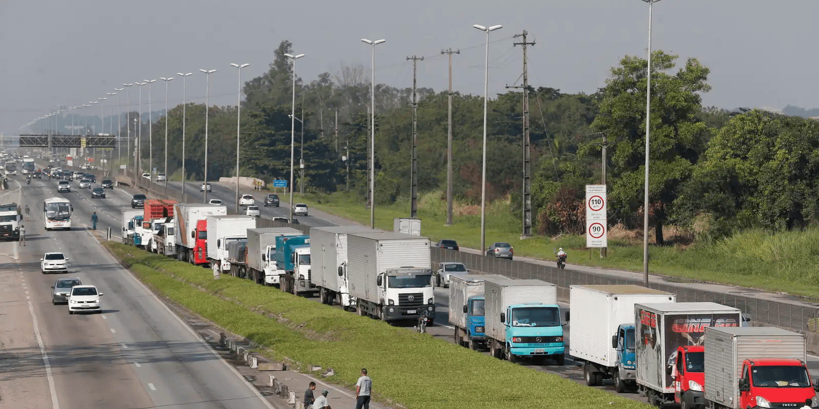 Nova lei reforça fiscalização do frete mínimo
