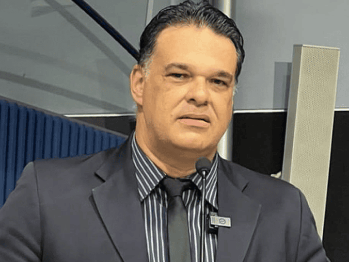 Novo retoma candidatura ao Senado e deixa disputa pelo governo do ES