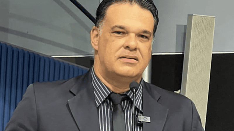 Novo retoma candidatura ao Senado e deixa disputa pelo governo do ES