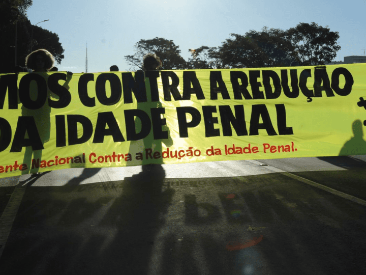Pediatras se manifestam contra PEC que reduz maioridade penal