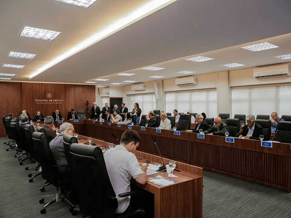TCE-ES orienta prefeitos sobre gestão municipal