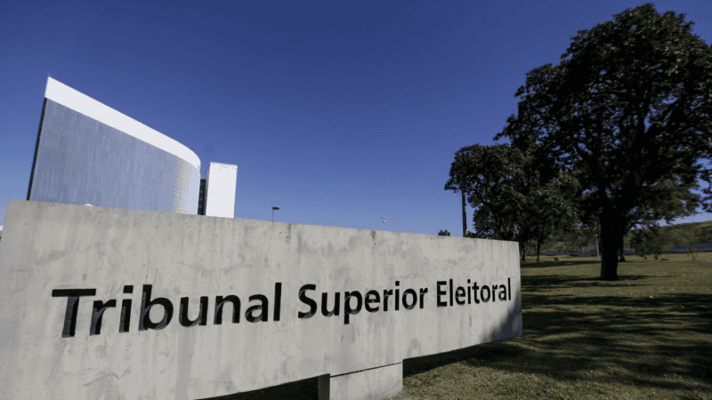 TSE cria conselho para monitorar desinformação e IA nas eleições