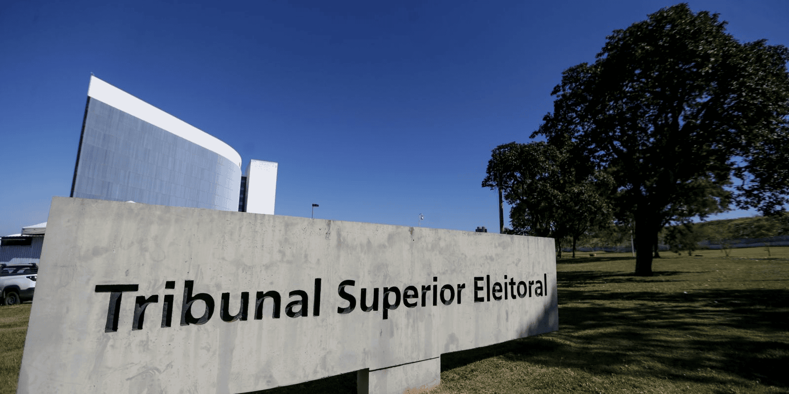 TSE cria conselho para monitorar desinformação e IA nas eleições