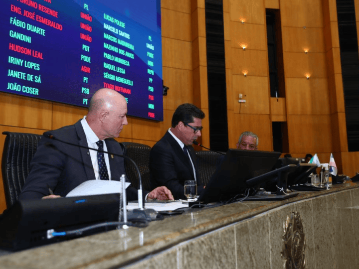 Ales aprova merenda para professores sem cortar ticket-alimentação
