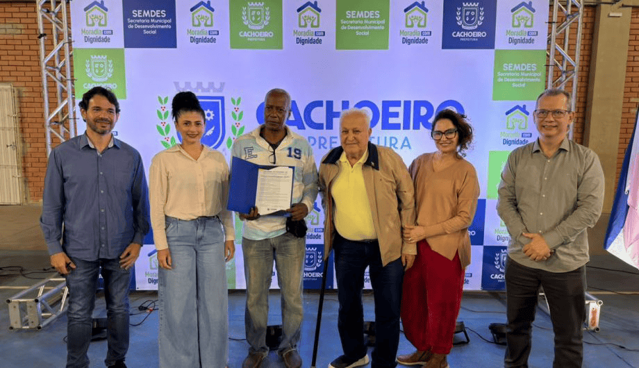 Cachoeiro entrega 202 títulos de propriedade no bairro Gilson Carone