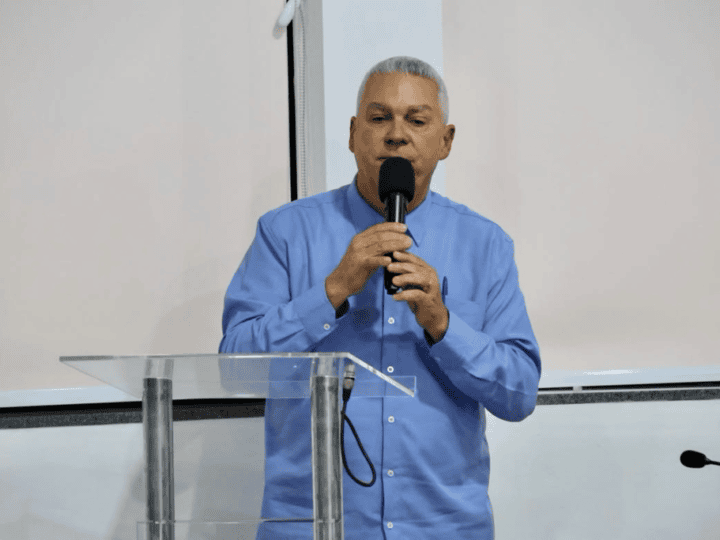 Câmara de Marechal Floriano cassa mandato do prefeito Lidiney Gobbi