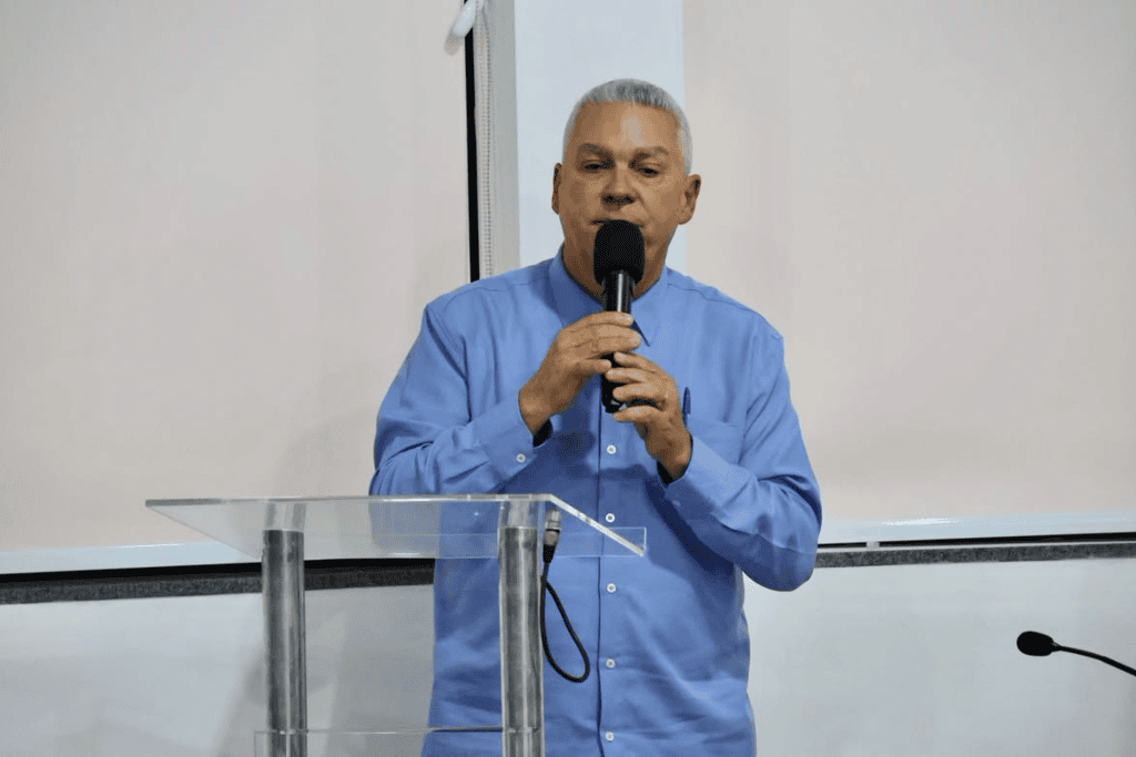 Câmara de Marechal Floriano cassa mandato do prefeito Lidiney Gobbi