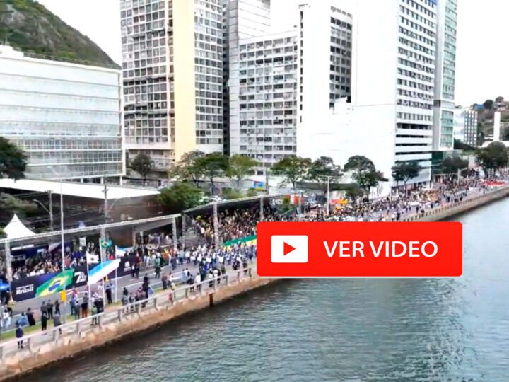 7 de Setembro coloca lideranças políticas lado a lado durante desfile na capital capixaba