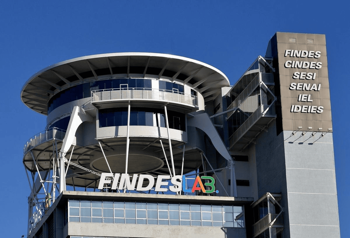 Findes apresenta 65 propostas a candidatos ao governo do ES