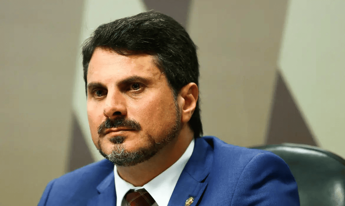 Justiça garante sabatina a Marcos Do Val na CBN Vitória