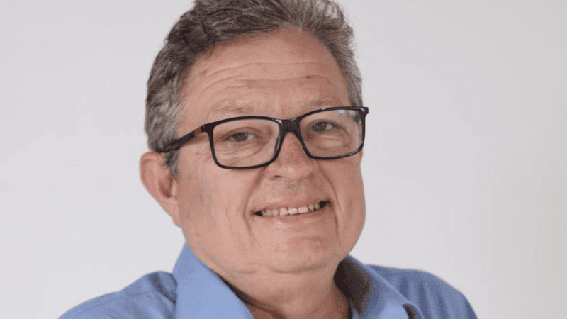 MPC-ES alerta gestores de Apiacá sobre promoção pessoal nas redes