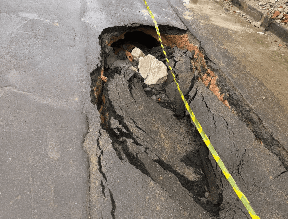 Prefeitura de Guarapari autua Cesan por obra sem licença