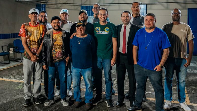 Encontro com escolas de samba e Liga celebra avanços do Carnaval de Vitória na gestão de Pazolini