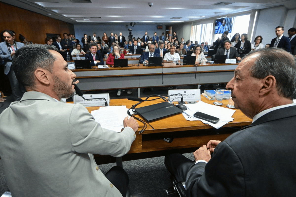 Senadores do Espírito Santo apoiam PEC pelo fim da escala 6×1 na CCJ