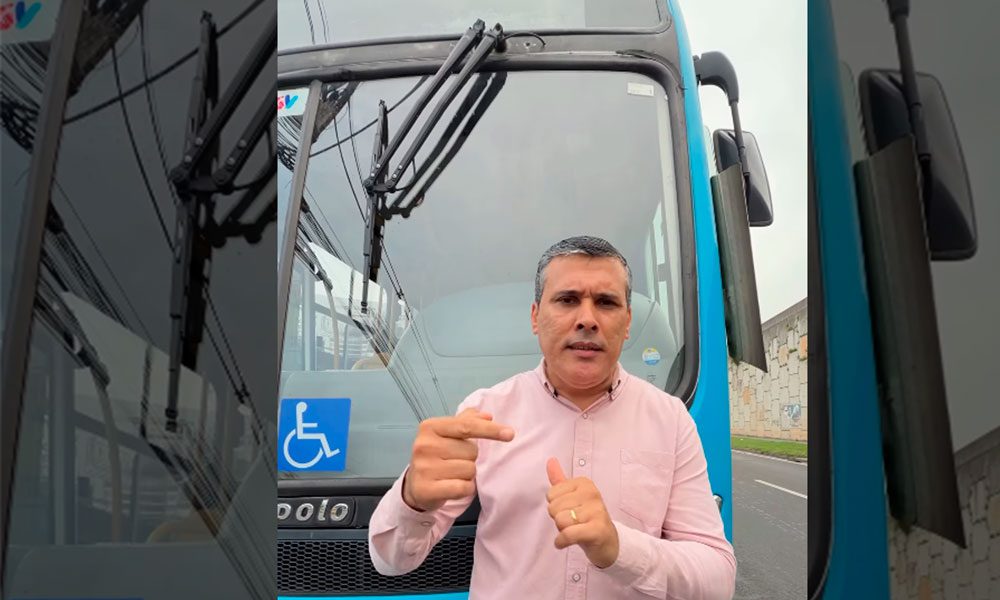 Pacheco cobra solução após mais um ônibus quebrado em Viana