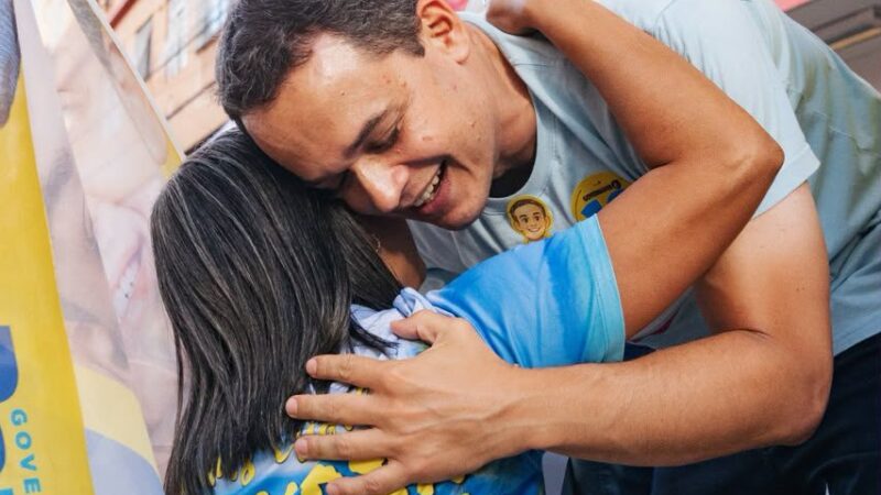 Caravana Pazolini 10 percorre bairros de Cariacica e recebe manifestações de apoio neste segundo turno