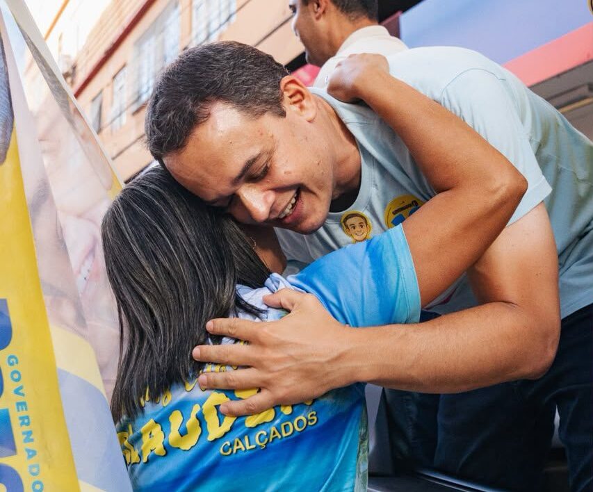 Caravana Pazolini 10 percorre bairros de Cariacica e recebe manifestações de apoio neste segundo turno
