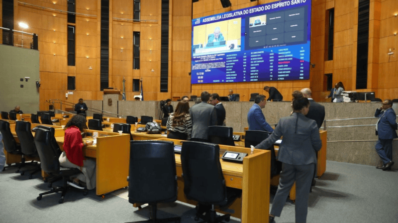 Ales aprova restrição a publicidade sobre gênero para menores
