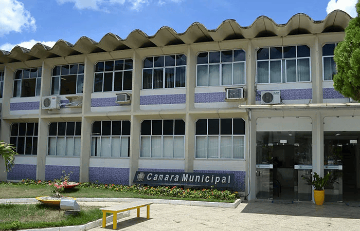Câmara de Nova Venécia analisa proposta de abono natalino de R$ 8,5 mil