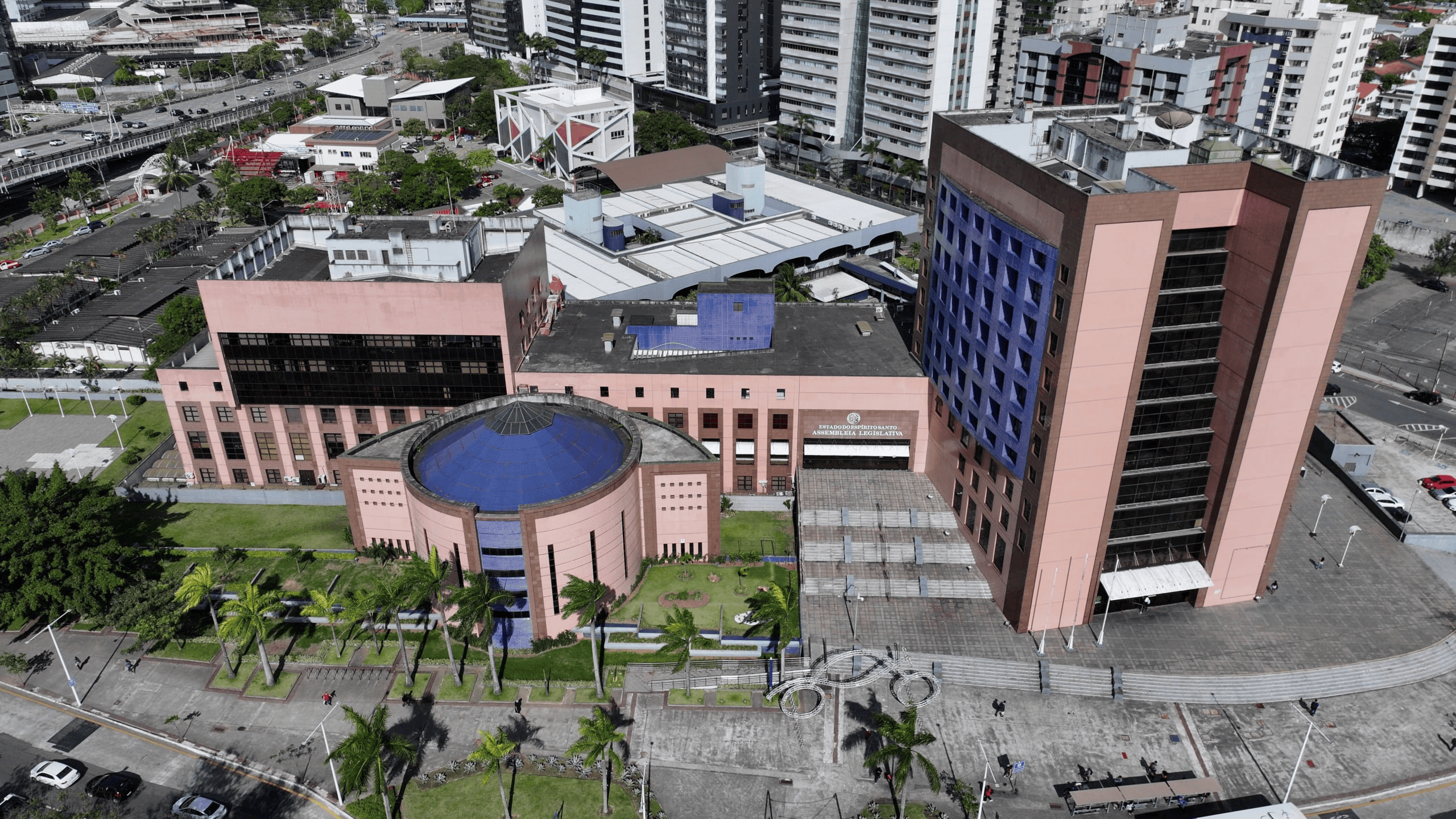 Conheça os 16 novos deputados estaduais do Espírito Santo