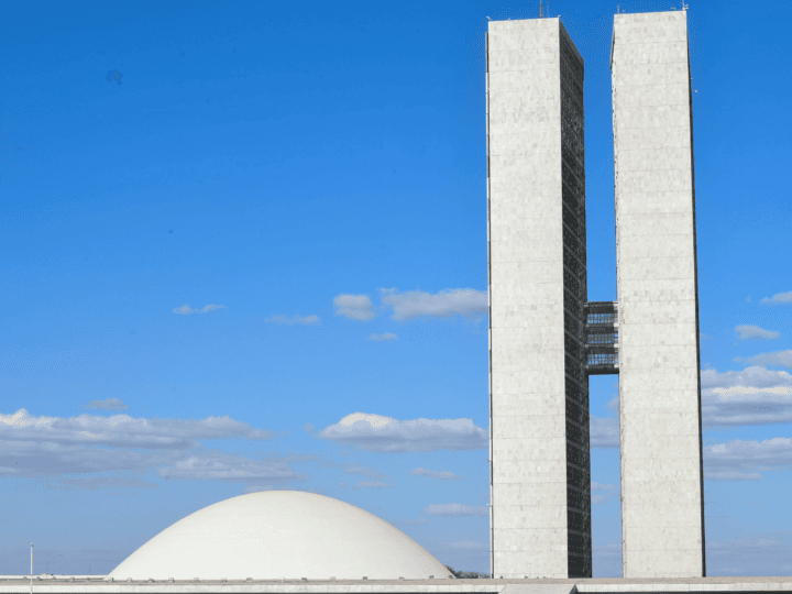 Doze siglas podem ficar sem Fundo Partidário após eleição