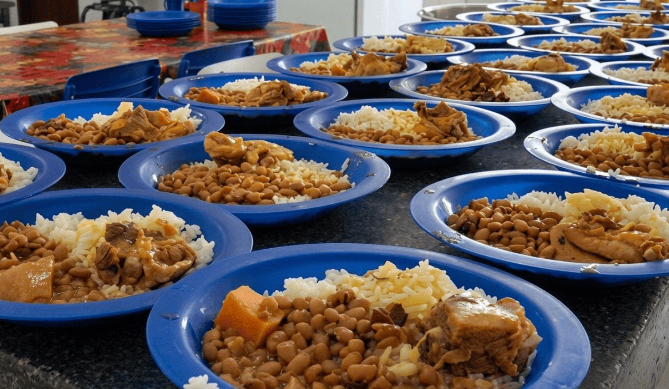 Nova lei garante merenda escolar a professores da rede estadual do ES