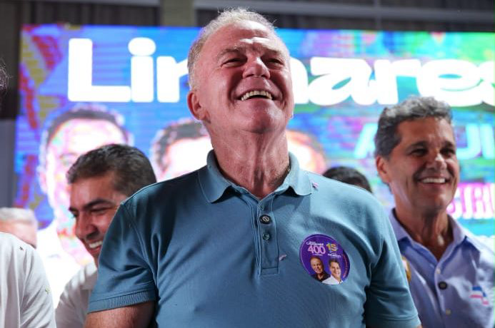 Pesquisa aponta Casagrande à frente na disputa ao Senado no ES