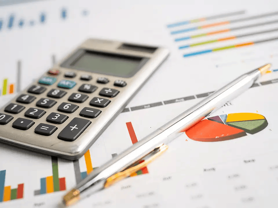 TCE-ES alerta 75 municípios por investimento insuficiente em Educação e Saúde