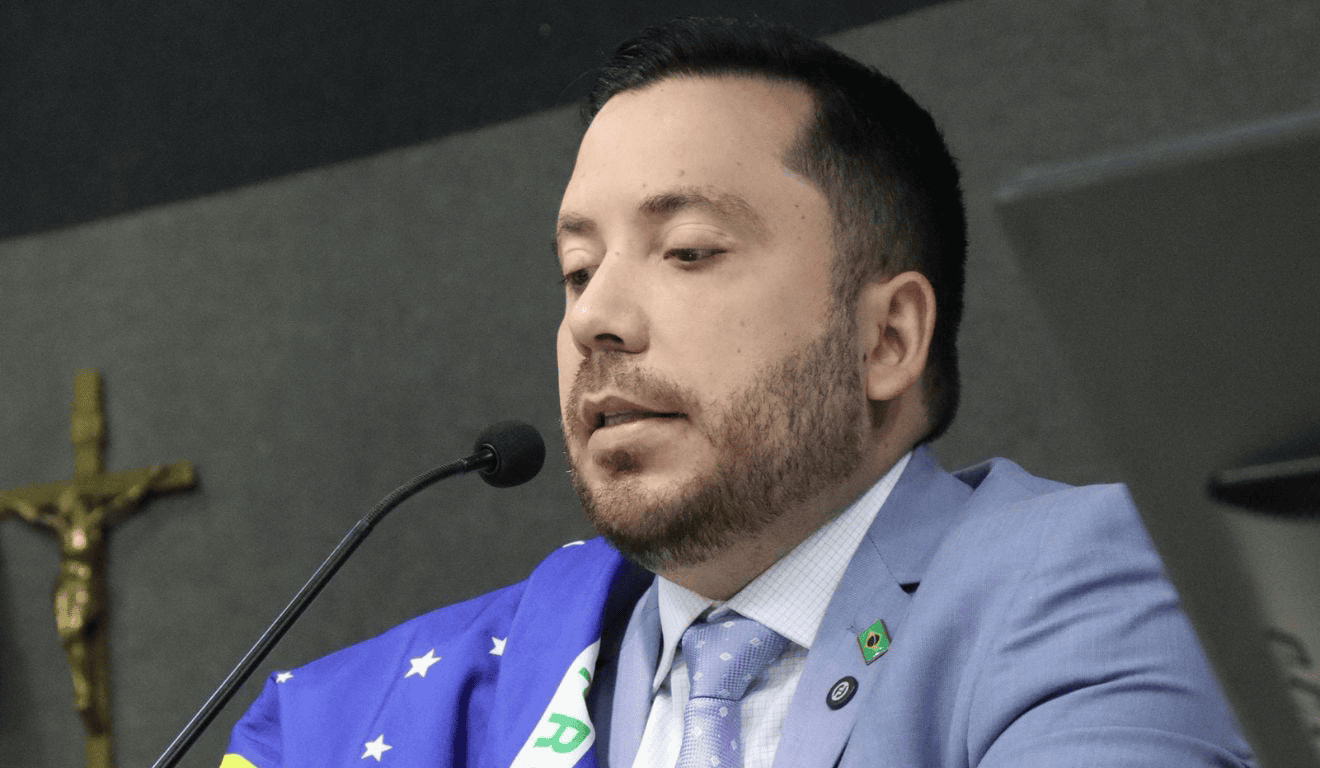 TRE-ES libera candidatura de Armandinho a deputado estadual