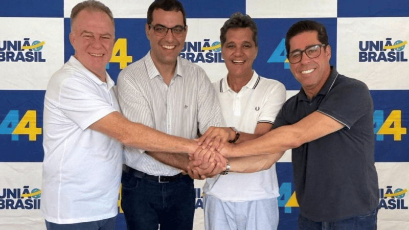 União Brasil declara apoio a Pazolini no segundo turno