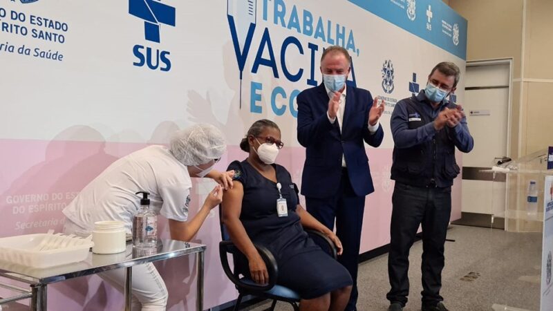 Governo do ES inicia Campanha Nacional de Vacinação contra a Covid-19