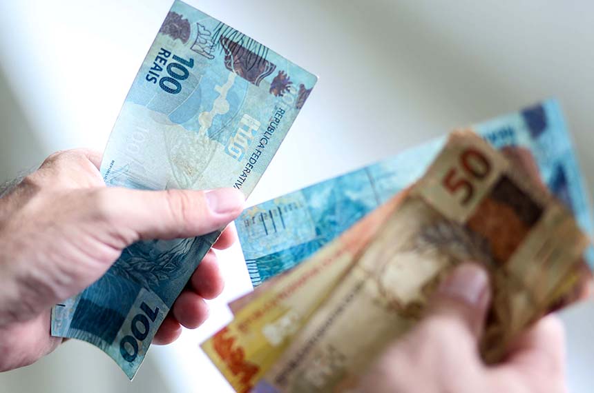 Auxílio: Ales aprova pagamento do auxílio de R$ 600 por mais três meses