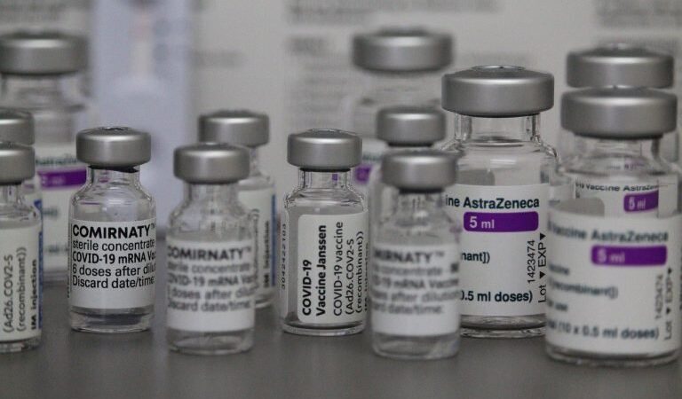 Vacinação: falta de imunizantes da Astrazeneca pode dificultar a vacinação no ES