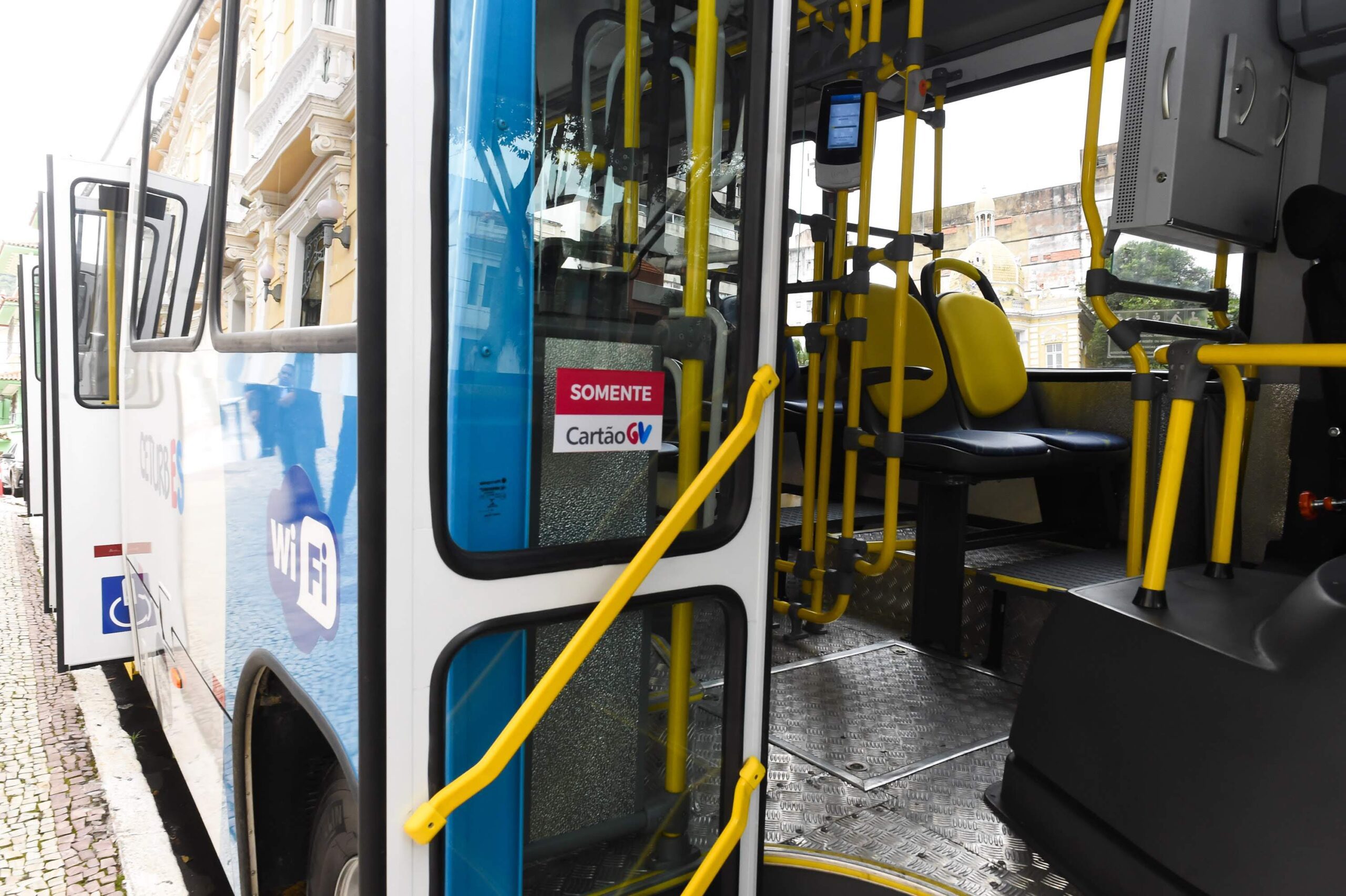 Saiba como garantir o direito à gratuidade em ônibus intermunicipal para idosos, crianças e pessoas com deficiência