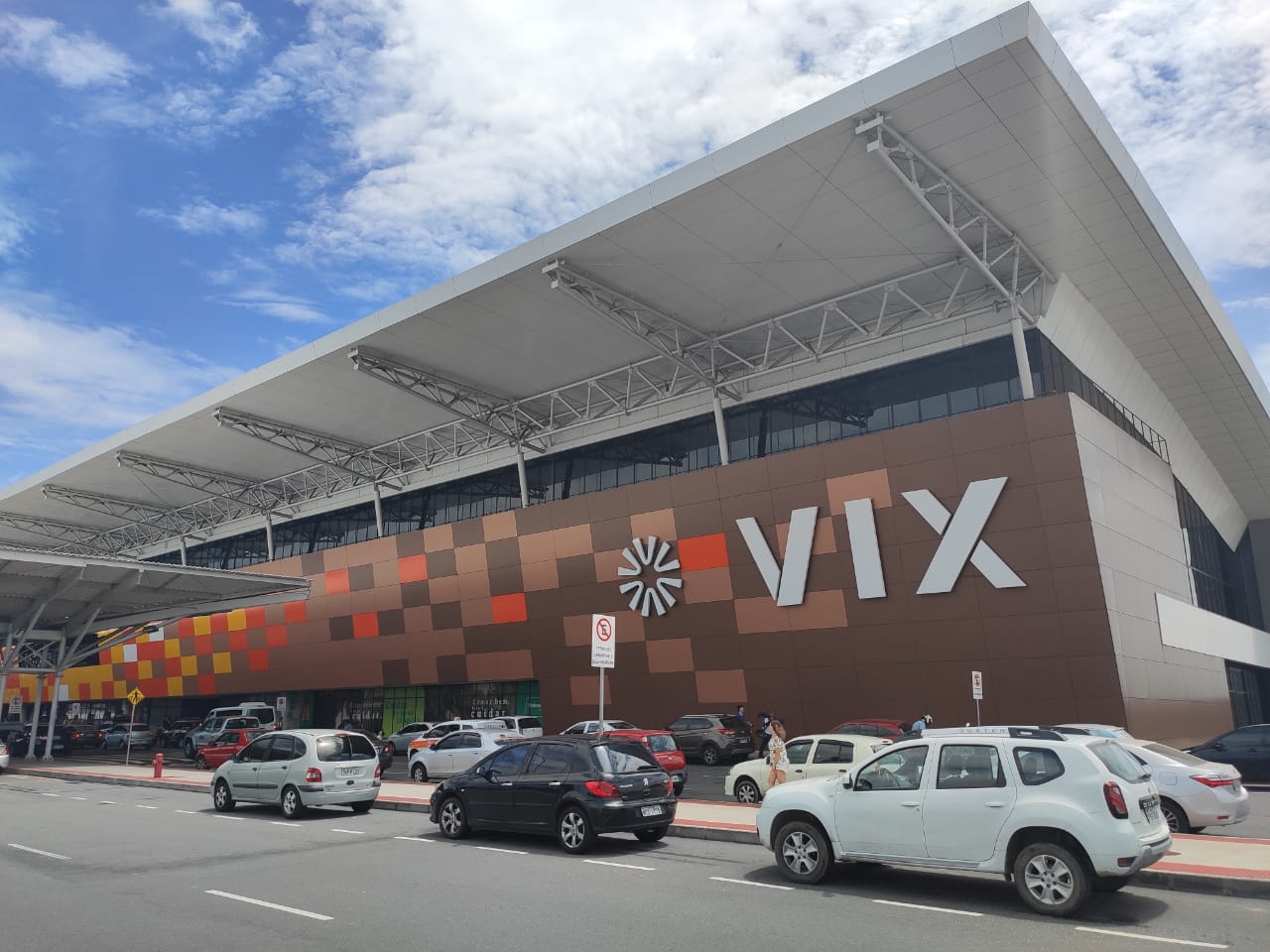 Quem chegar do exterior no ES deve fazer teste de covid no aeroporto ou em outro local