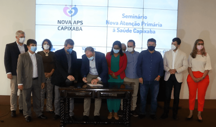 Governador assina decreto sobre fortalecimento da Atenção Primária à Saúde capixaba