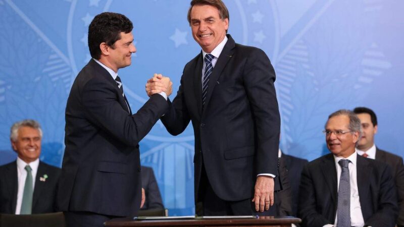 Bolsonaro diz que Moro não prega cartilha que o elegeu em 2018