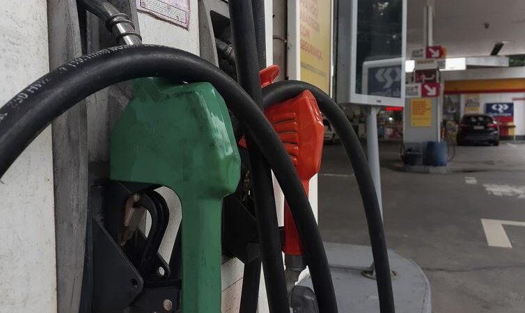 Gasolina fica mais cara e pode passar dos R$ 7,30 no ES