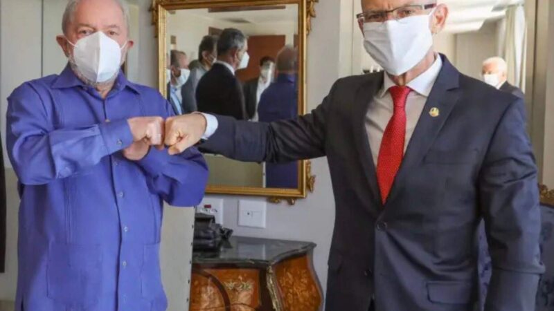 Lula vem ao ES para filiar senador capixaba ao PT