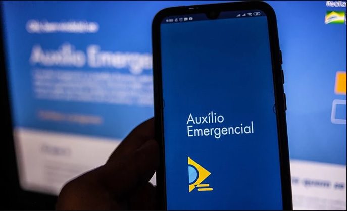 Auxílio emergencial: Decreto assinado pelo presidente Jair Bolsonaro regulamenta o procedimento para devolução de recursos