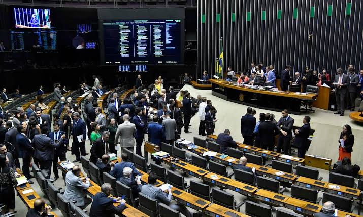 Petrobras: Congresso começa a fazer críticas e se une a outras entidades