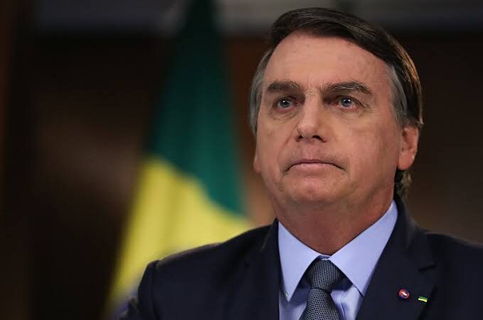 Bolsonaro recebe evangélicos no Palácio, após crise no MEC