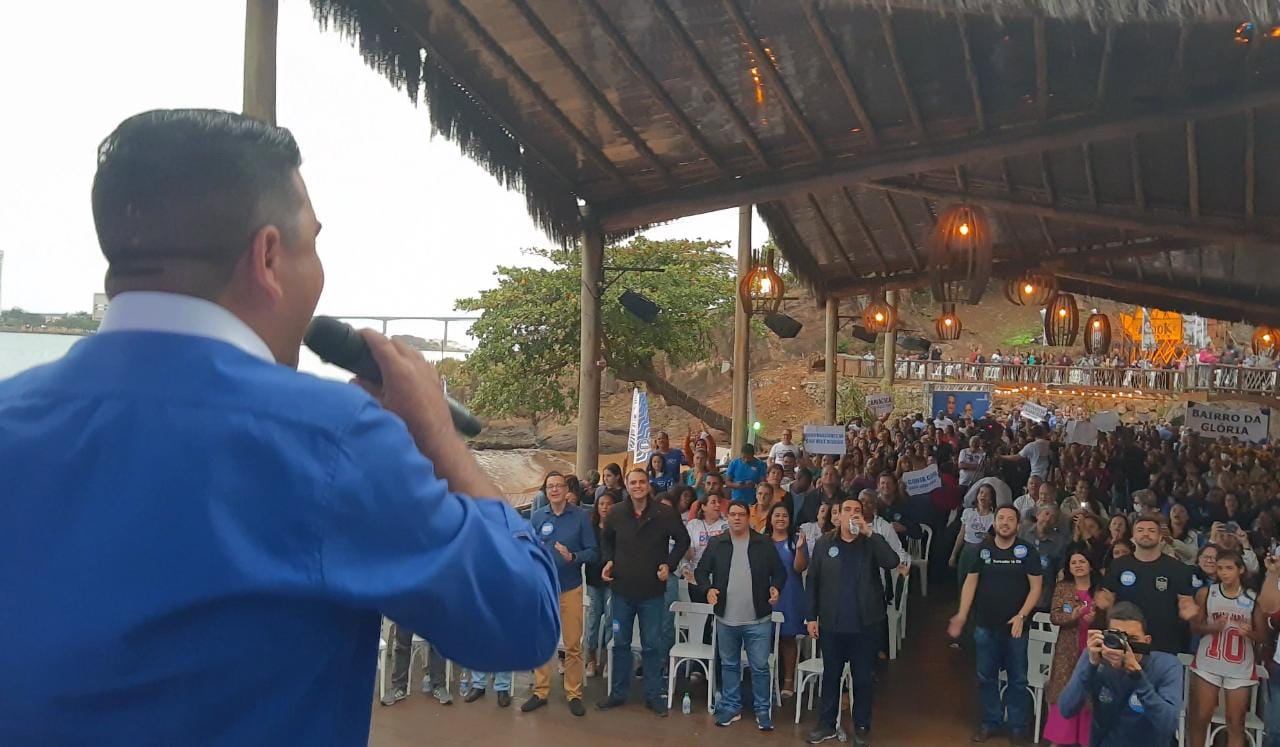 Devanir Ferreira é recebido por multidão em lançamento de sua pré-candidatura a deputado federal