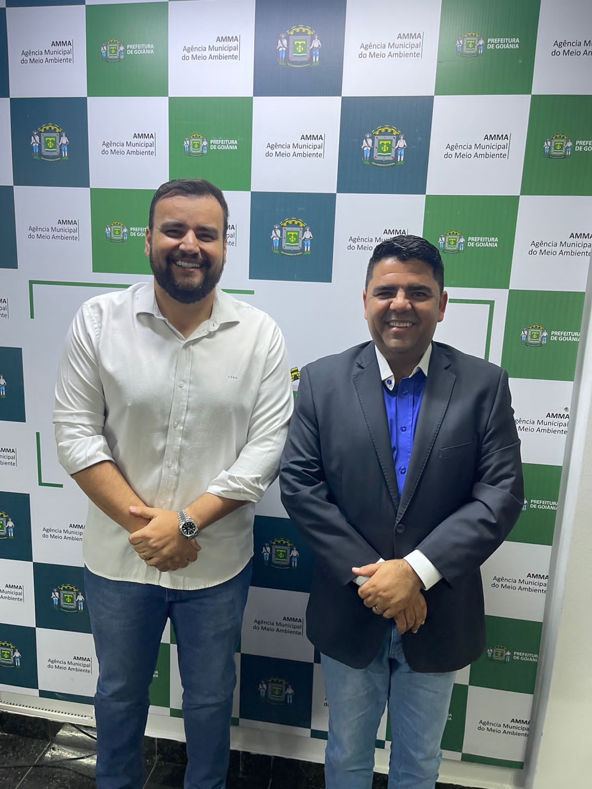 Em Goiânia Devanir Ferreira participa de reunião para projeto de arborização em Vila Velha