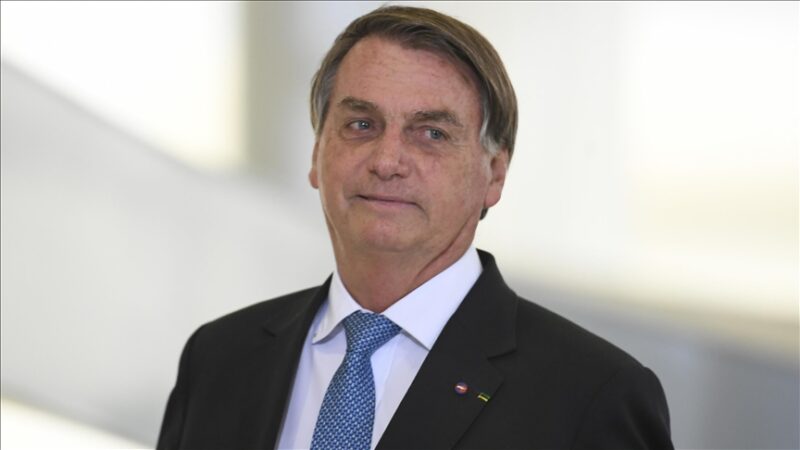 Bolsonaro fala de Deus e família em conversa com jovens, na TV