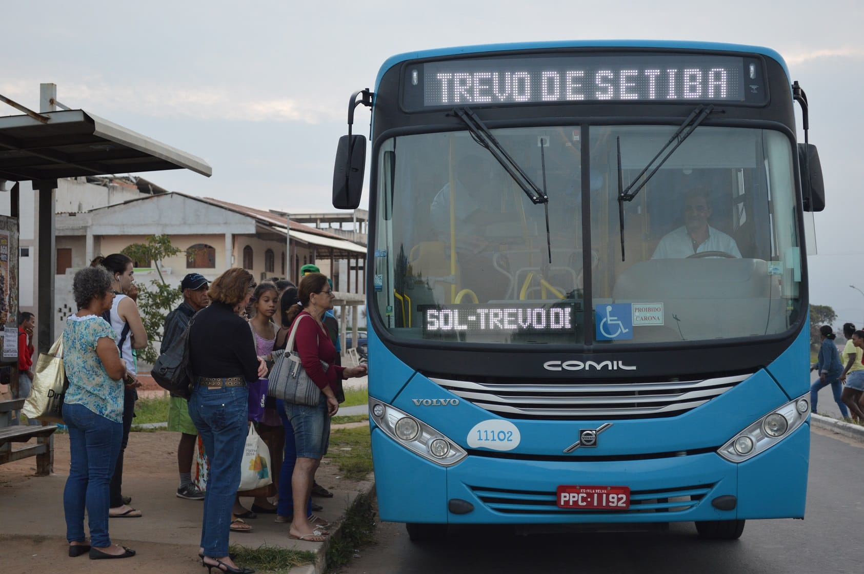 Em Guarapari Rodrigo Borges solicita estudo para que Transcol tenha uma rota maior