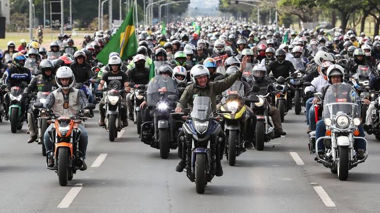 Bolsonaro no ES: café da manhã, Marcha para Jesus e motociata para receber presidente
