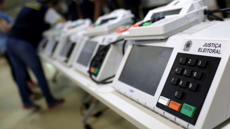 Eleições 2022: Tribunal Superior Eleitoral recebe influenciadores para explicar como funcionam as urnas eletrônicas